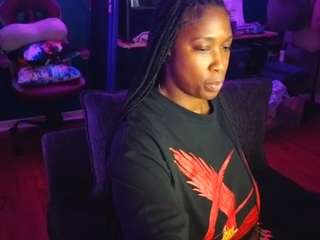 Live webcam model msbutterworths on Soda Cams