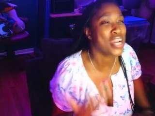 Live webcam model msbutterworths on Soda Cams