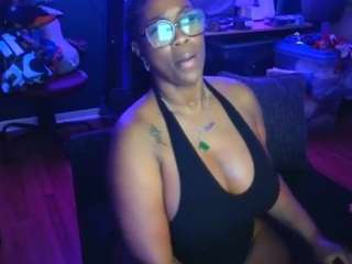 msbutterworths's CamSoda show and profile