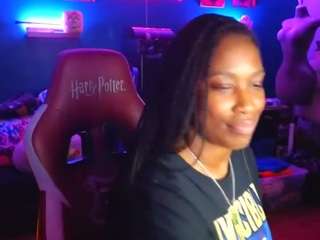msbutterworths Live Webcam on CamSoda