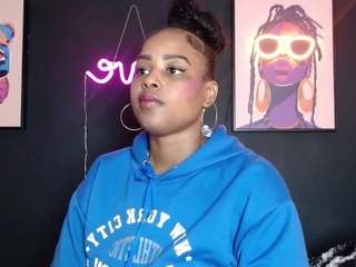 melaniebrown1's CamSoda show and profile