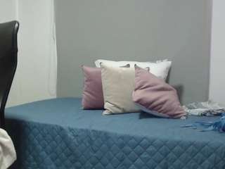 briannalorens live cam profile