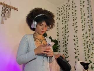 karlyee Modèle Webcam Profil
