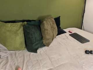 karlyee Live Webcam on CamSoda