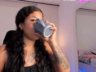 sophiastone live cam profile