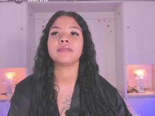 Model ini sedang live sekarang. sophiastone