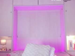 le modèle sophiastone est en webcam porno dans un show sur le site camsoda, il possède les tags suivants: anal,lovense,twerk,toys,tattoos,solo,role-play,public,orgasm,no smoking,ass-to-mouth,natural,foot-fetish,facial piercings,drinking,double-penetration,doggy-style,dildo,cum,brown eyes