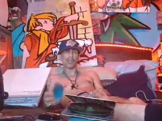 HambinoTheGreat's Live Sex Cam Show