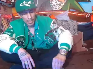 HambinoTheGreat's Live Sex Cam Show