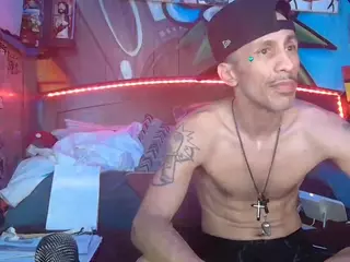 HambinoTheGreat's Live Sex Cam Show