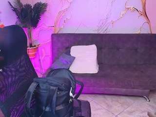 sharlottxl live cam profile