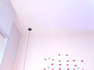 jupiterfox's CamSoda show and profile