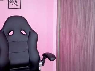 katherinfox's CamSoda show and profile