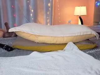 Live webcam model hornyafricangirl on Soda Cams