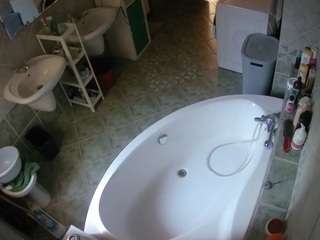 voyeurcam-julmodels-bath-1st-1 Webcam Models camsoda