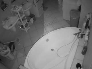 voyeurcam-julmodels-bath-1st-1 camsoda Free Swx Cams 