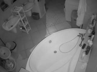 1s Chaturbate camsoda voyeurcam-julmodels-bath-1st-1