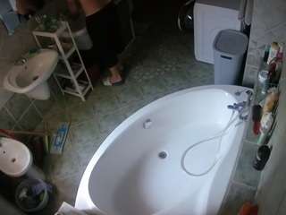 voyeurcam-julmodels-bath-1st-1 Models Porns camsoda