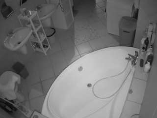 Ams Models Nude camsoda voyeurcam-julmodels-bath-1st-1