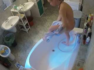 camsoda voyeurcam-julmodels-bath-1st-1