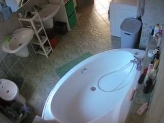 voyeurcam-julmodels-bath-1st-1 Adult Models Nude camsoda