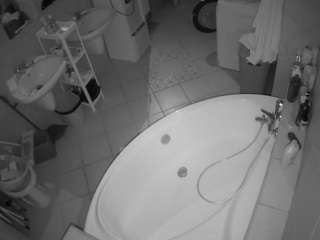 Voyeur House Gratis camsoda voyeurcam-julmodels-bath-1st-1