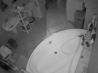 Real Voyeur House camsoda voyeurcam-julmodels-bath-1st-1