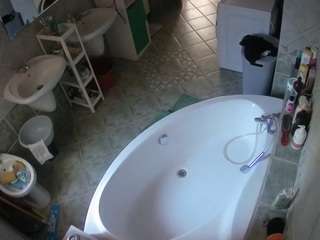 Nude Lesbian Models camsoda voyeurcam-julmodels-bath-1st-1