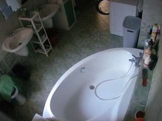 Cam Models camsoda voyeurcam-julmodels-bath-1st-1