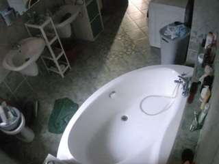 Colombian Cam Models camsoda voyeurcam-julmodels-bath-1st-1