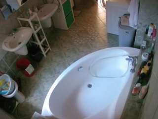 Spy Bath Cam camsoda voyeurcam-julmodels-bath-1st-1