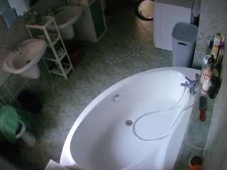 Malory Malibo camsoda voyeurcam-julmodels-bath-1st-1