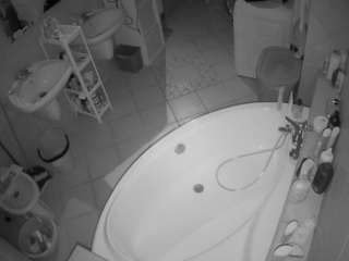 Models Nonnude camsoda voyeurcam-julmodels-bath-1st-1