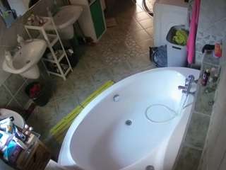 voyeurcam-julmodels-bath-1st-1 - Cam en Direct