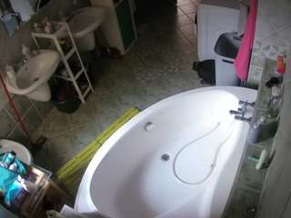 voyeurcam-julmodels-bath-1st-1 - Cam en Direct