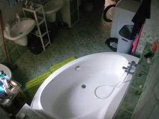 voyeurcam-julmodels-bath-1st-1