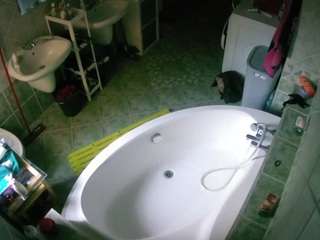 voyeurcam-julmodels-bath-1st-1 camsoda