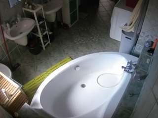 voyeurcam-julmodels-bath-1st-1 Profile Image