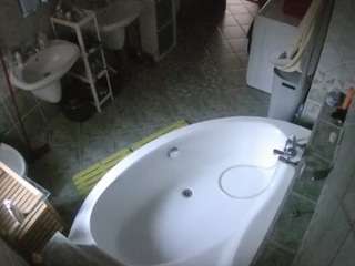 voyeurcam-julmodels-bath-1st-1 Profile Image