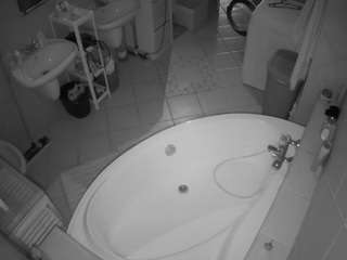 voyeurcam-julmodels-bath-1st-1 voyeurcam-julmodels-bath-1st-1