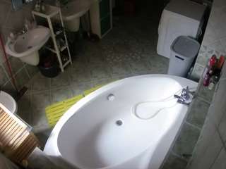 voyeurcam-julmodels-bath-1st-1 voyeurcam-julmodels-bath-1st-1