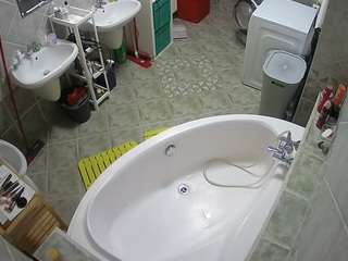 voyeurcam-julmodels-bath-1st-1 camsoda