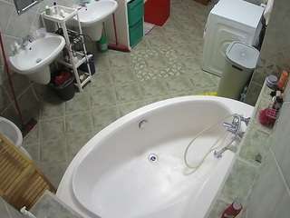 voyeurcam-julmodels-bath-1st-1 - Live HD Webcam