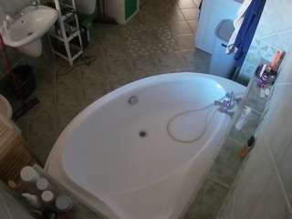 voyeurcam-julmodels-bath-1st-1 webcam