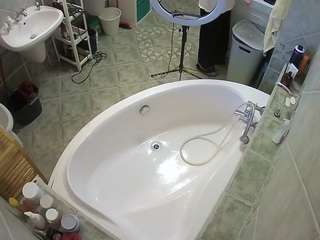 voyeurcam-julmodels-bath-1st-1 webcam