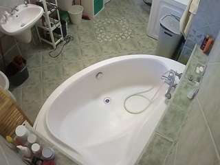 voyeurcam-julmodels-bath-1st-1 webcam