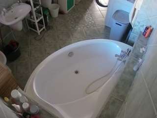 voyeurcam-julmodels-bath-1st-1, female webcam model,  years old, on live webcam