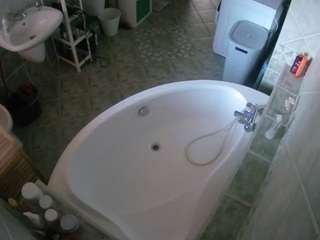 voyeurcam-julmodels-bath-1st-1 webcam
