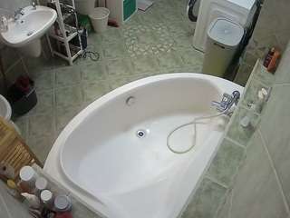 voyeurcam-julmodels-bath-1st-1 live cam profile