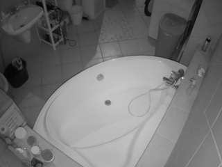 voyeurcam-julmodels-bath-1st-1 live cam profile